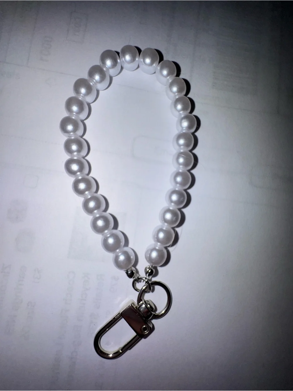 Pearl Beaded Keychain Bracelet wristlet with Silver Clip EUC